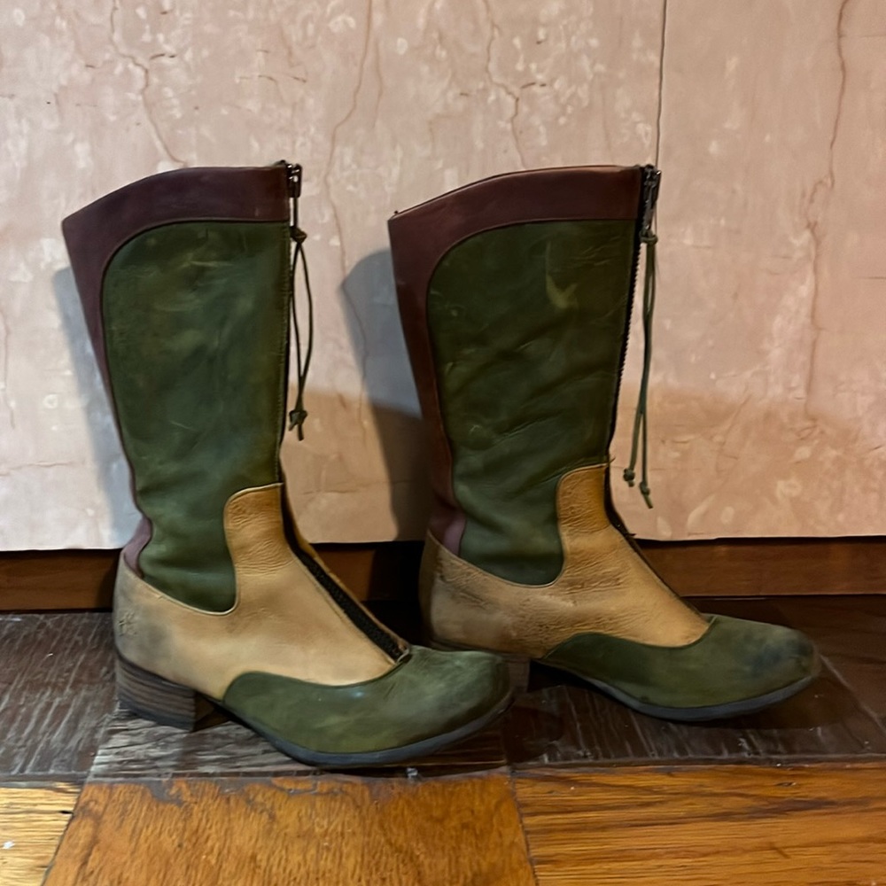 Fluevog encourage Kathryn boots yellow, red, green 7.5